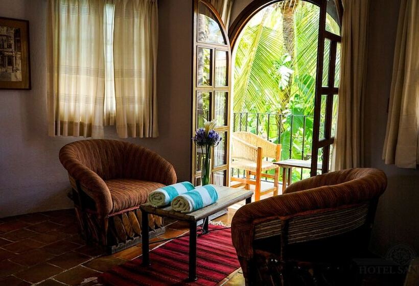 ジュニアスイート, Santa Fe