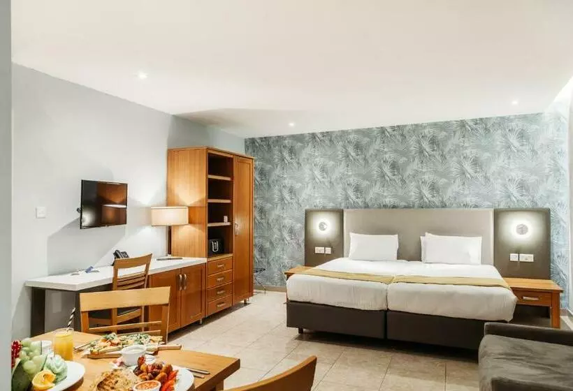 استودیوی استاندارد, Pergola Hotel & Spa