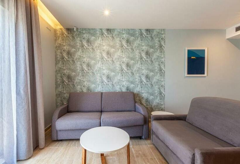 1 Bedroom Deluxe Apartment Sea View, Pergola Hotel & Spa