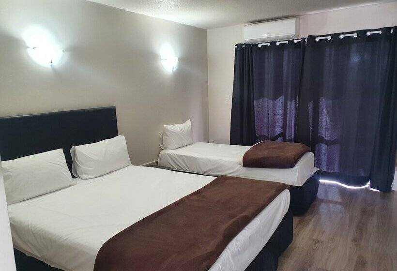 스탠다드 스튜디오, Ascot Epsom Motel