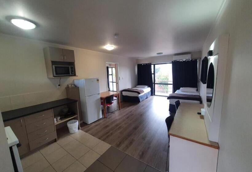 패밀리 스위트, Ascot Epsom Motel