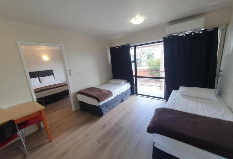 패밀리 스위트, Ascot Epsom Motel