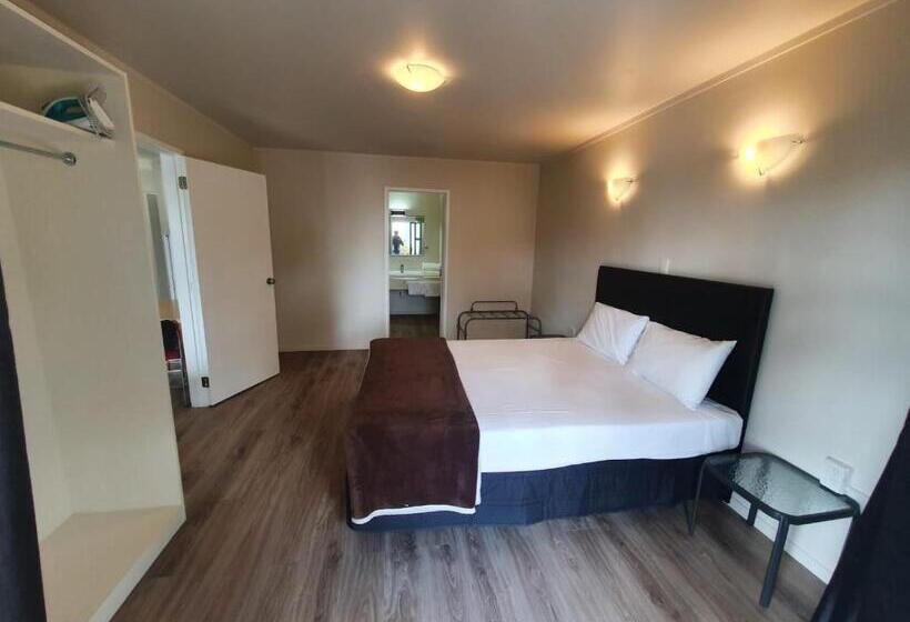 패밀리 스위트, Ascot Epsom Motel