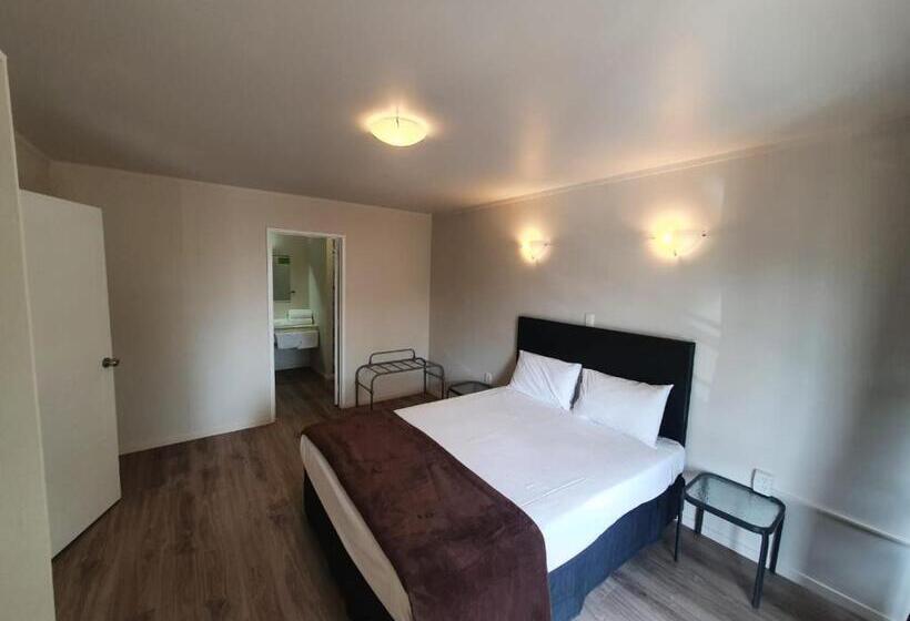 패밀리 스위트, Ascot Epsom Motel