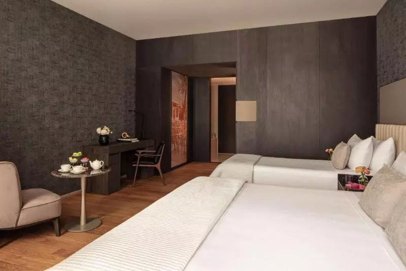 اتاق پریمیوم سه تخته, Anantara Grand Krasnapolsky Amsterdam