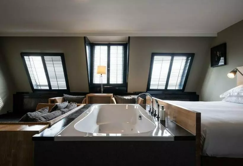 سوییت, Catalonia Vondel Amsterdam