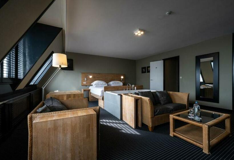 جناح, Catalonia Vondel Amsterdam