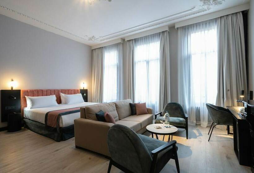 جناح, Catalonia Vondel Amsterdam