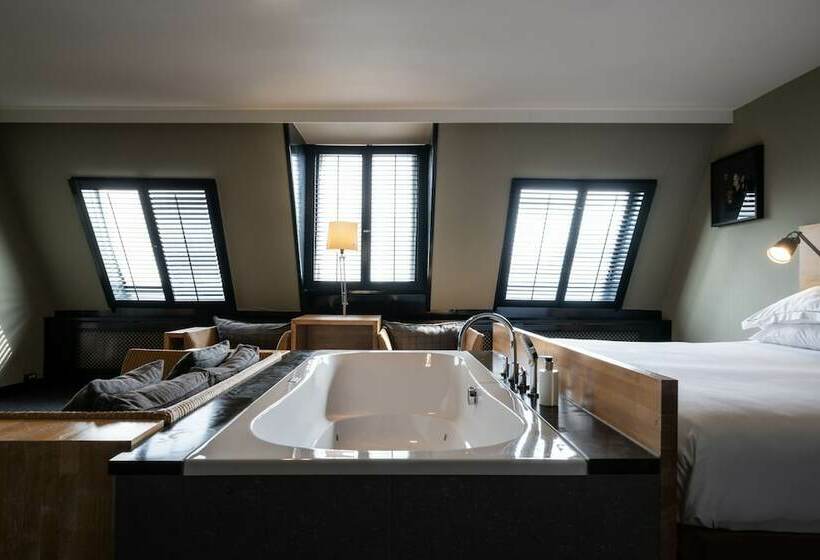 جناح, Catalonia Vondel Amsterdam