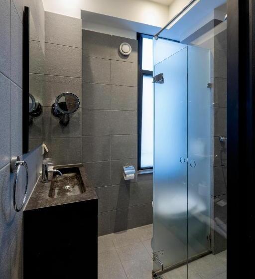 غرفة إقتصادية, Catalonia Vondel Amsterdam