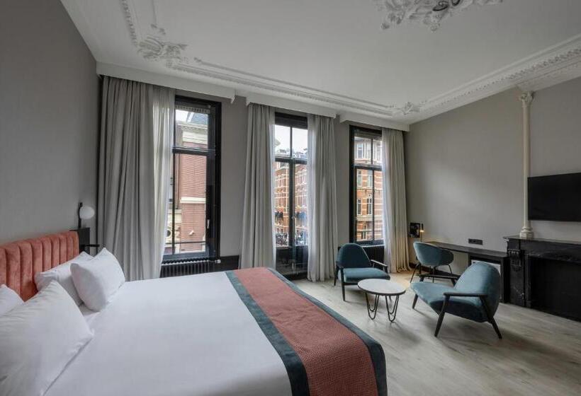 جناح, Catalonia Vondel Amsterdam