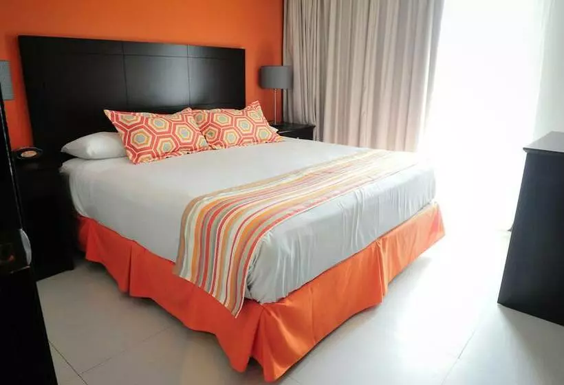 سوییت, Talk Of The Town Beach Hotel & Beach Club By Gh Hoteles