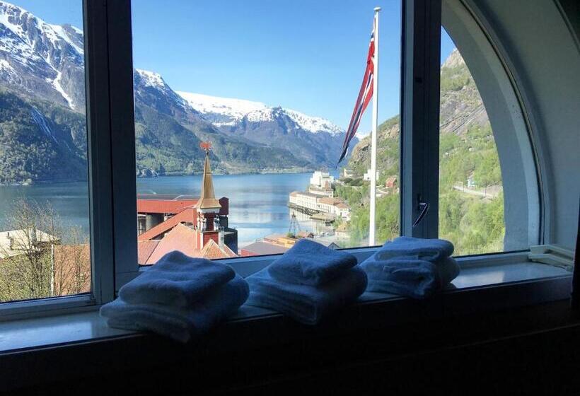 اتاق استاندارد سه تخته با چشمانداز, Tyssedal