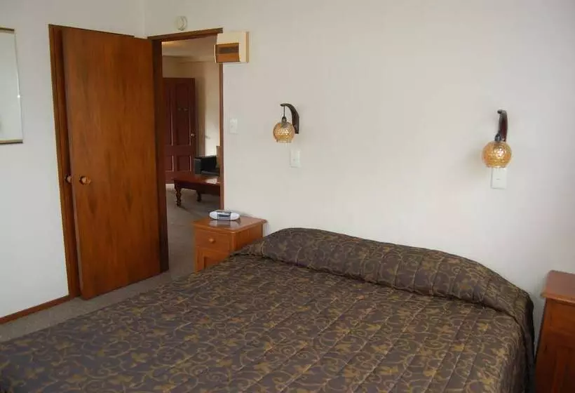 Huoneisto 2 Makuuhuonetta, Carisbrook Motel