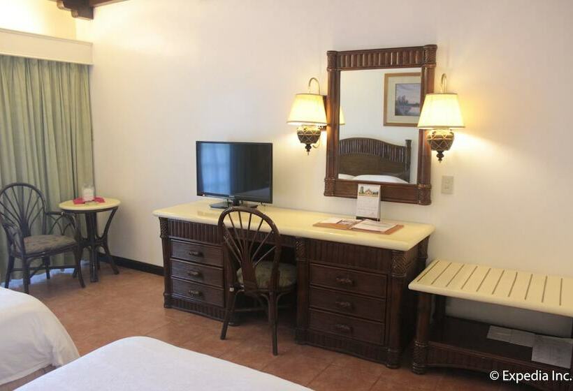 اتاق استاندارد, Fort Ilocandia Resort Hotel