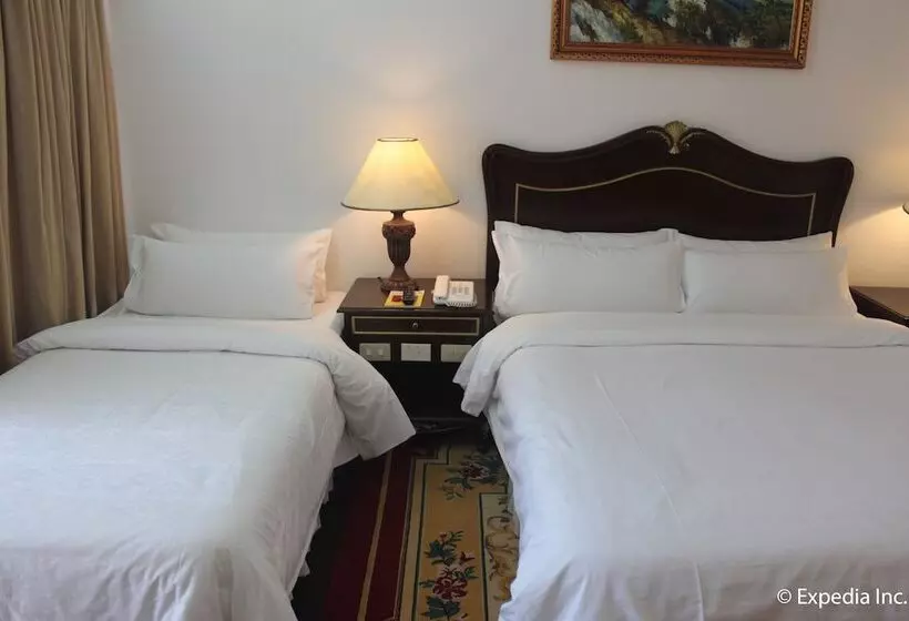 اتاق لوکس, Fort Ilocandia Resort Hotel
