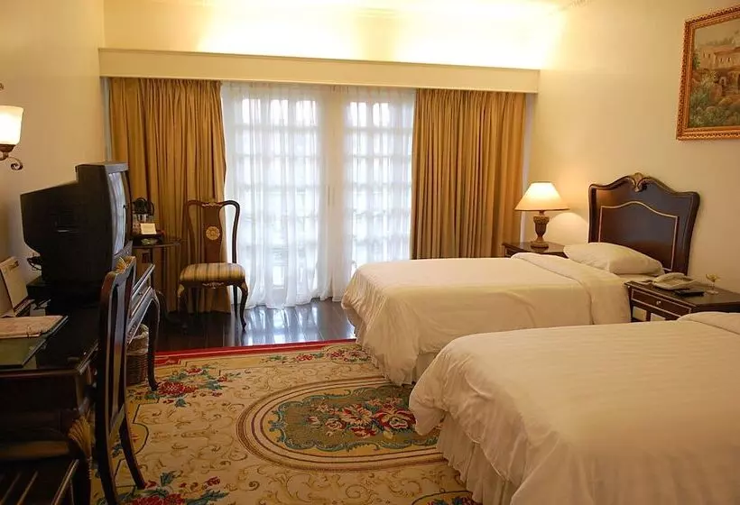 اتاق لوکس, Fort Ilocandia Resort Hotel