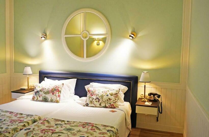 기본룸, Grande Hotel Do Porto