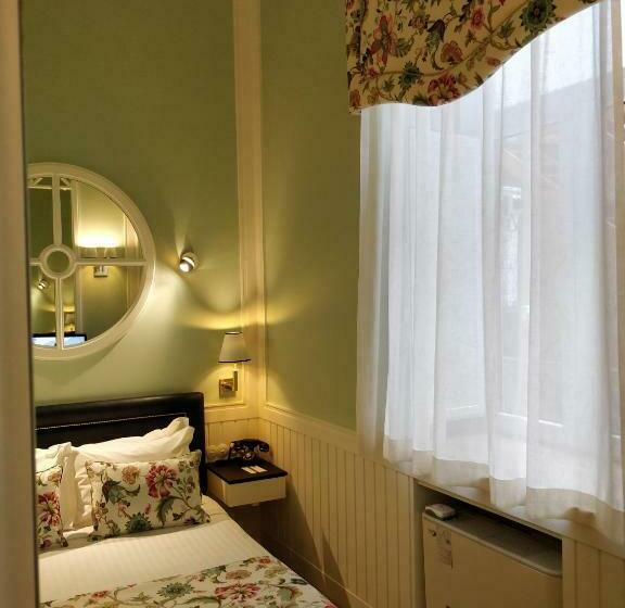 기본룸, Grande Hotel Do Porto