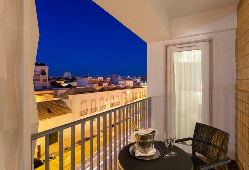 اتاق استاندارد با چشم‌انداز شهر, AP Eva Senses