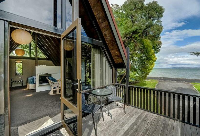 샬레, Coastal Motor Lodge