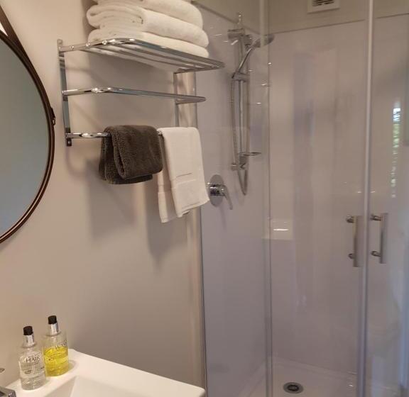 منزل غرفتين نوم, Coastal Motor Lodge