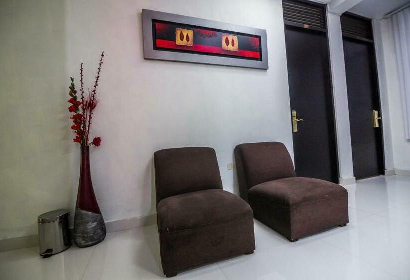 غرفة قياسية فردية, El Sol