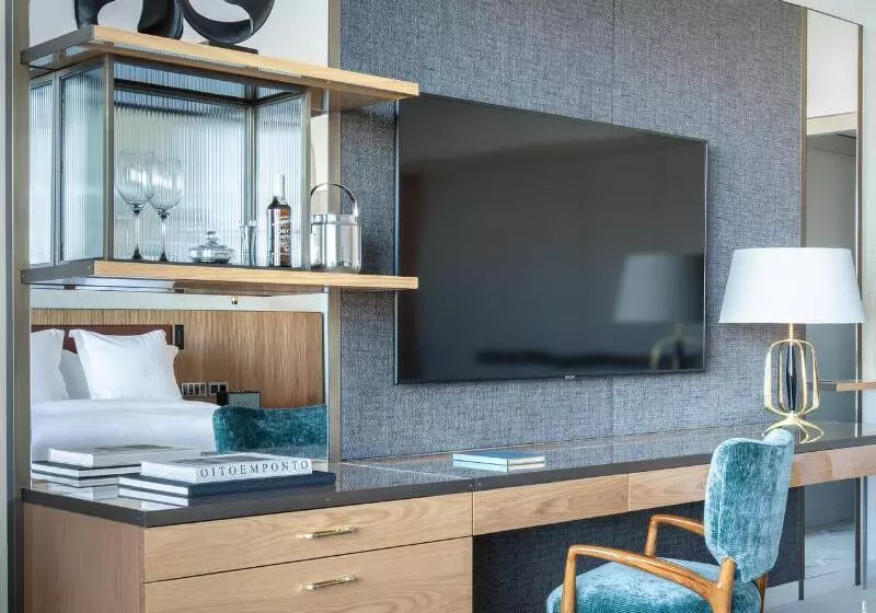 デラックスルーム, Four Seasons Hotel Ritz Lisbon