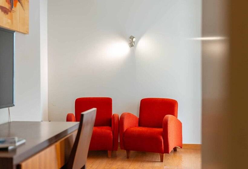 اتاق استاندارد با چشمانداز کوهستان, Muthu Raga Madeira