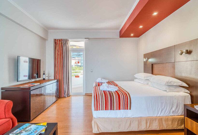 اتاق لوکس با چشمانداز دریا, Muthu Raga Madeira