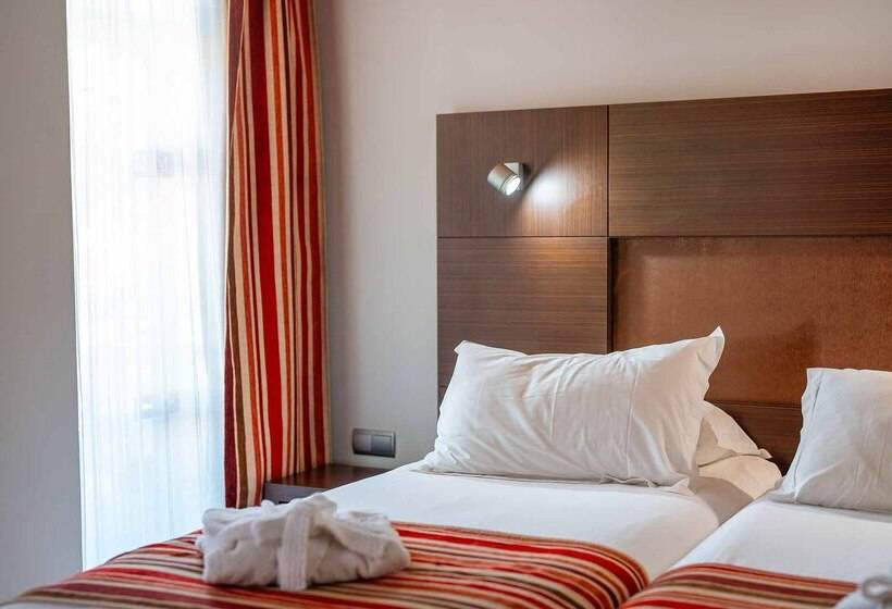 اتاق سوپریور با چشمانداز کوهستان, Muthu Raga Madeira