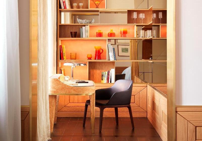 Номер Стандарт, Raffles Europejski Warsaw