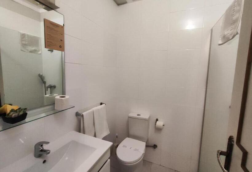 اتاق پنجتخته استاندارد, Residencial Centro Comercial Avenida Bragashopping