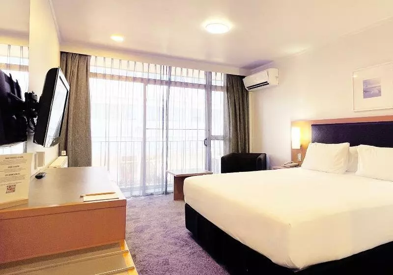 キングサイズベッドのスーペリアルーム, Sudima Hotel Lake Rotorua
