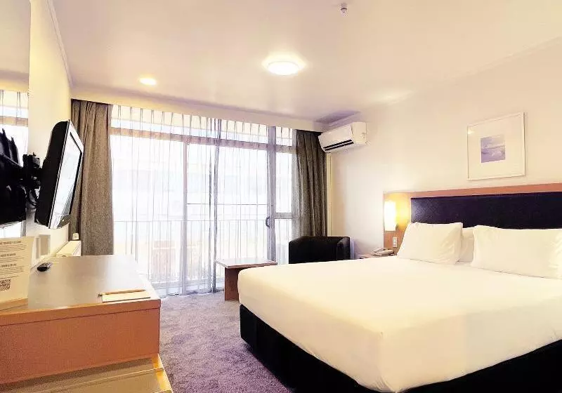 キングサイズベッドのスーペリアルーム, Sudima Hotel Lake Rotorua