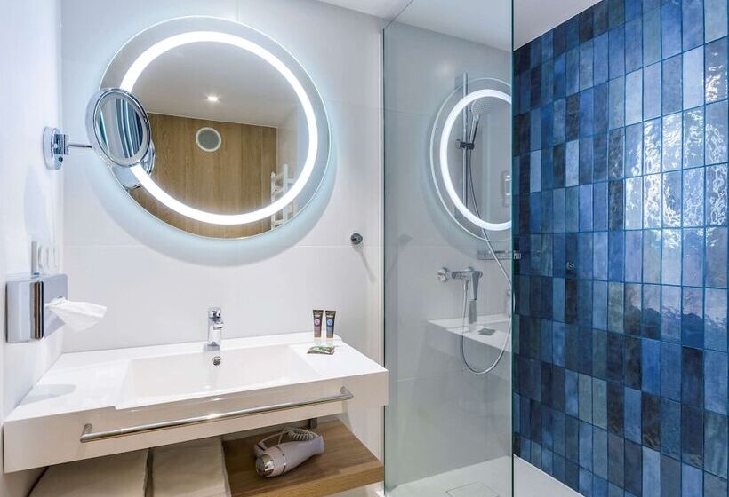 חדר סטנדרט נוף לים, Novotel Gdańsk Marina