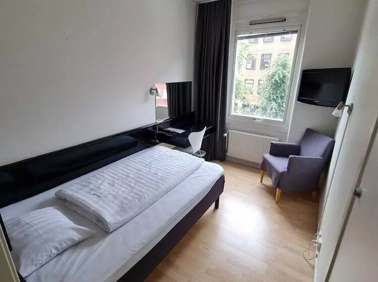 Perhehuone, Comfort Hotel Jazz, Borås