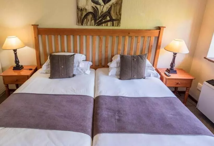 ファミリールーム, Constantia Hotel And Conference Centre