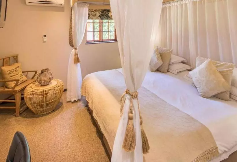 スタンダードルーム, Constantia Hotel And Conference Centre