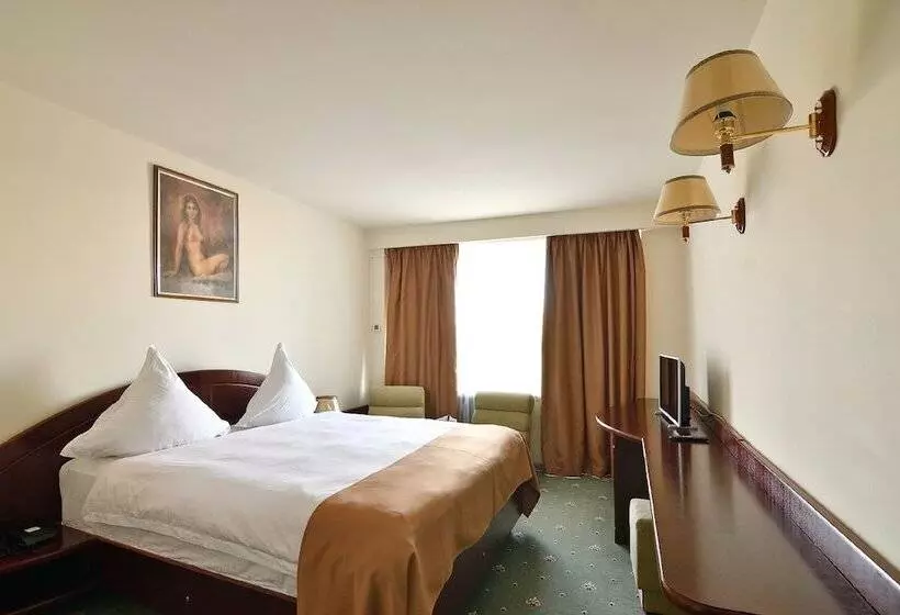 Junior Suite, Delta 3
