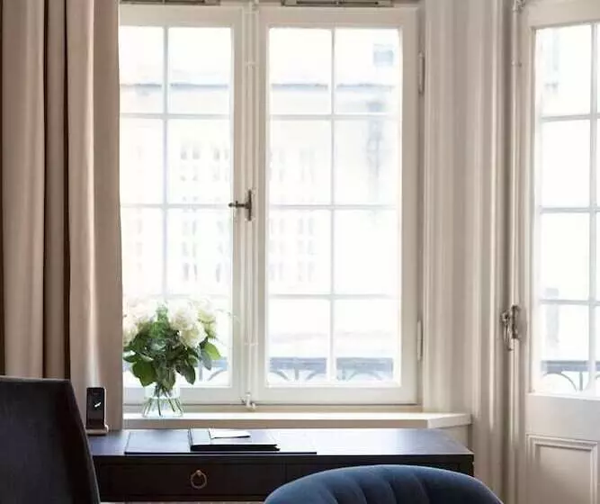 اتاق سوپریور, Diplomat Stockholm