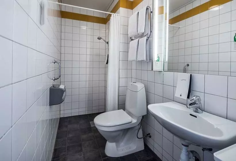 اتاق استاندارد یک نفره, First Hotel Witt