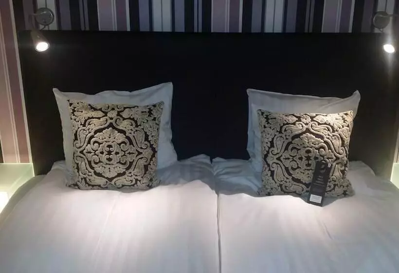 اتاق لوکس, First Hotel Witt