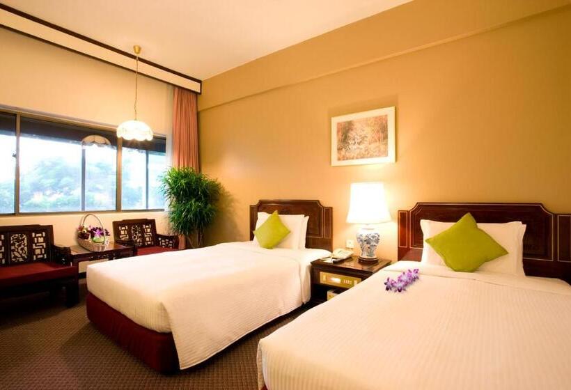 اتاق اکونومی, Grand Pacific