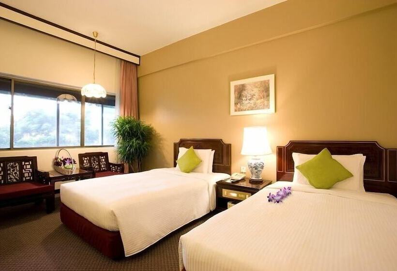 اتاق لوکس سه تخته, Grand Pacific