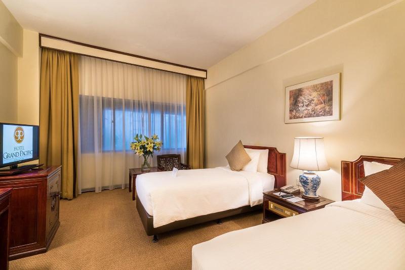 اتاق لوکس سه تخته, Grand Pacific