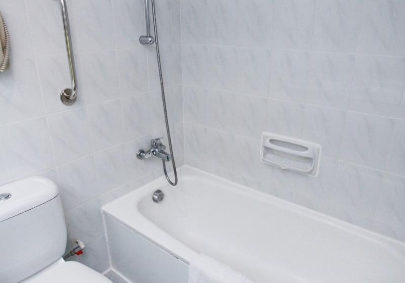 اتاق لوکس, Grand Pacific