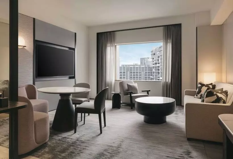 سوییت اجرایی, Hilton Singapore Orchard
