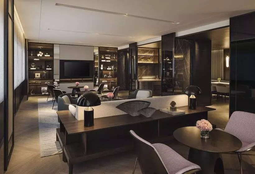 سوییت اجرایی, Hilton Singapore Orchard