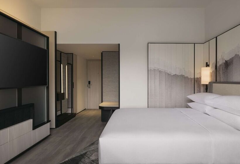 Premium Room City View, Hilton Singapore Orchard